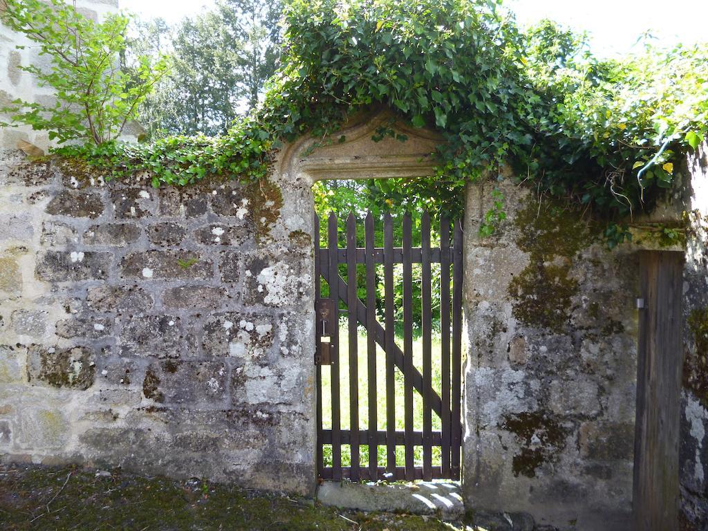 Chambres D'Hotes L'Hirondelle Du Lac Peyrat-le-Château Exterior foto